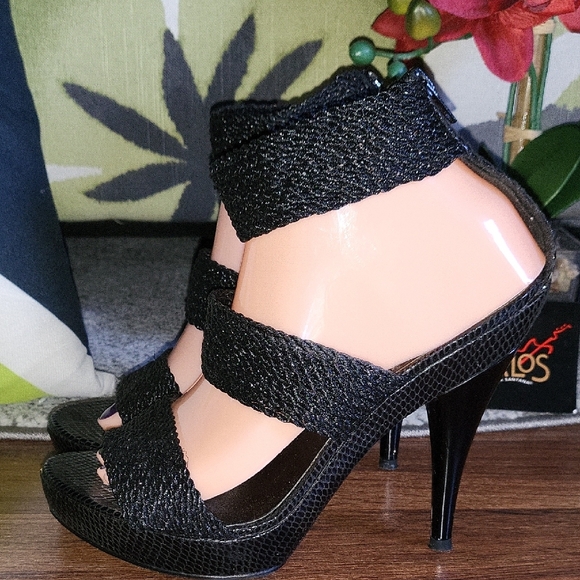 Carlos by Carlos Santana Black Heels with Elegant Design - Picture 4 of 10